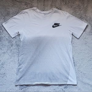 White and Black Nike tee